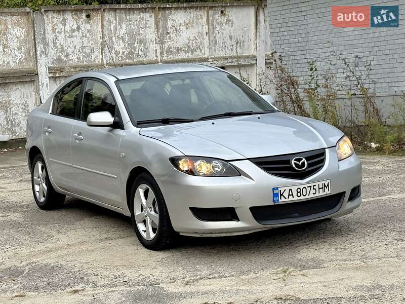 Седан Mazda 3 2006 в Киеве