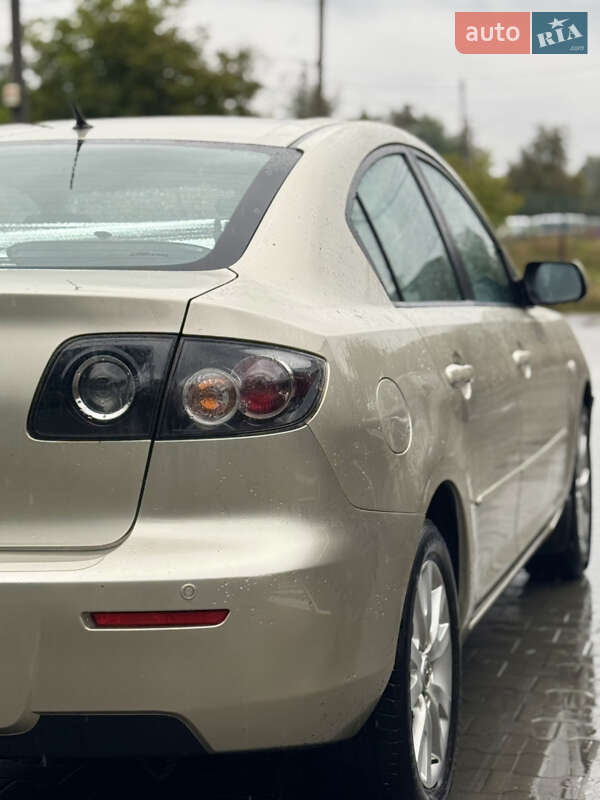 Седан Mazda 3 2007 в Виннице