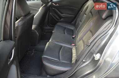 Седан Mazda 3 2015 в 
