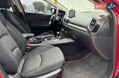 Седан Mazda 3 2015 в 