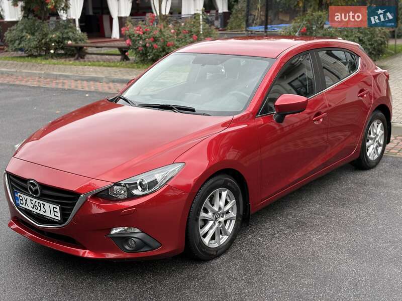 Хэтчбек Mazda 3 2015 в Виннице