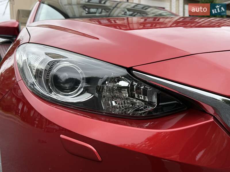 Хэтчбек Mazda 3 2015 в Виннице