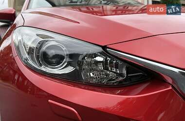 Хэтчбек Mazda 3 2015 в 