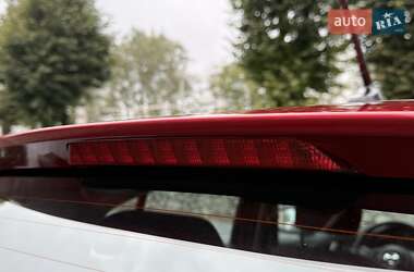 Хэтчбек Mazda 3 2015 в 