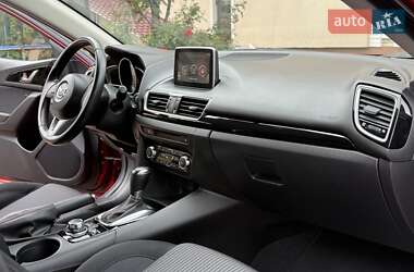 Хэтчбек Mazda 3 2015 в 