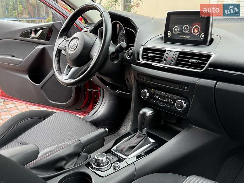 Хэтчбек Mazda 3 2015 в Виннице