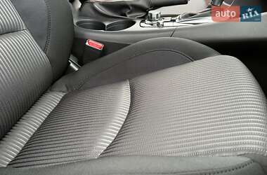 Хэтчбек Mazda 3 2015 в 