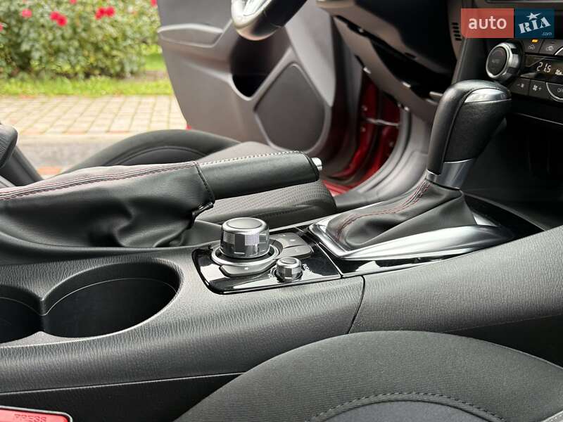 Хэтчбек Mazda 3 2015 в Виннице