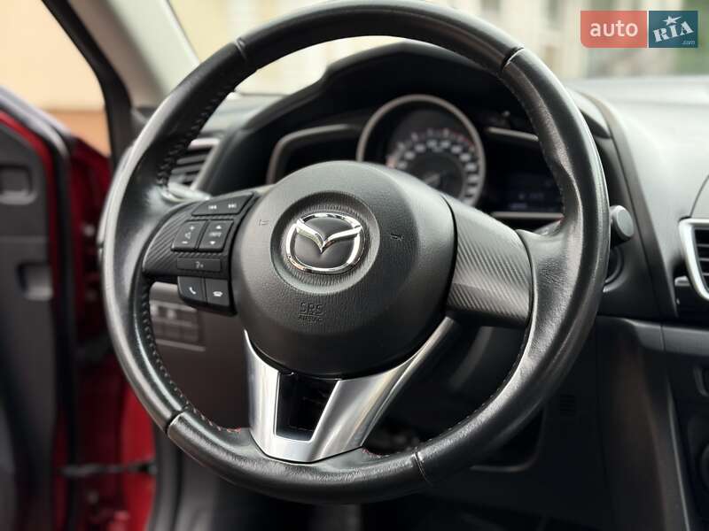 Хэтчбек Mazda 3 2015 в Виннице