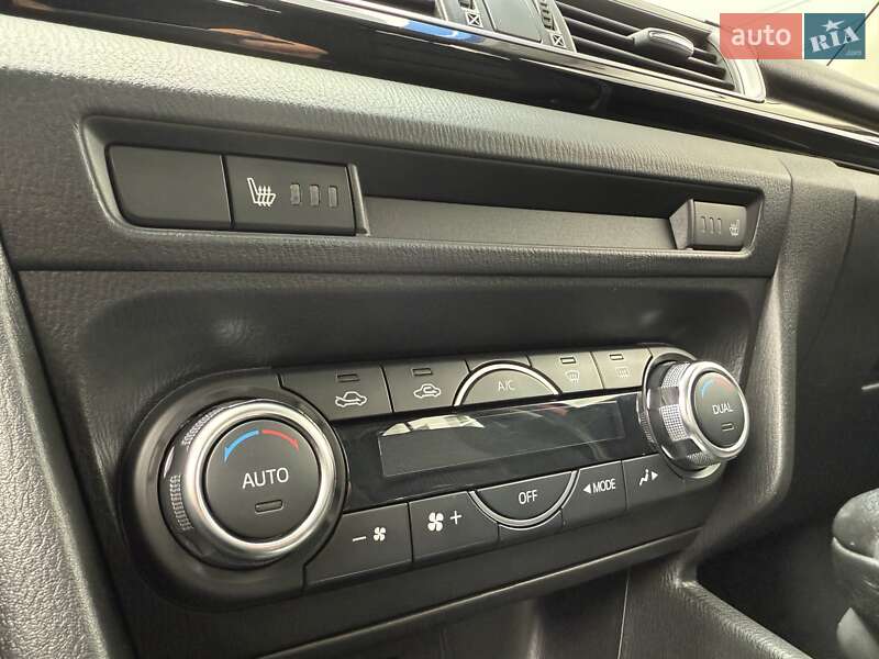 Хэтчбек Mazda 3 2015 в Виннице