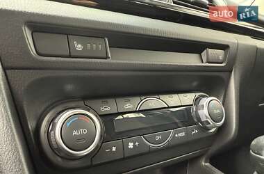 Хэтчбек Mazda 3 2015 в 