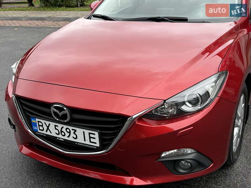 Хэтчбек Mazda 3 2015 в Виннице