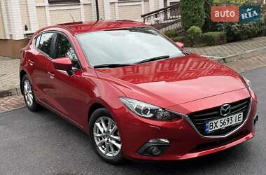 Хэтчбек Mazda 3 2015 в 