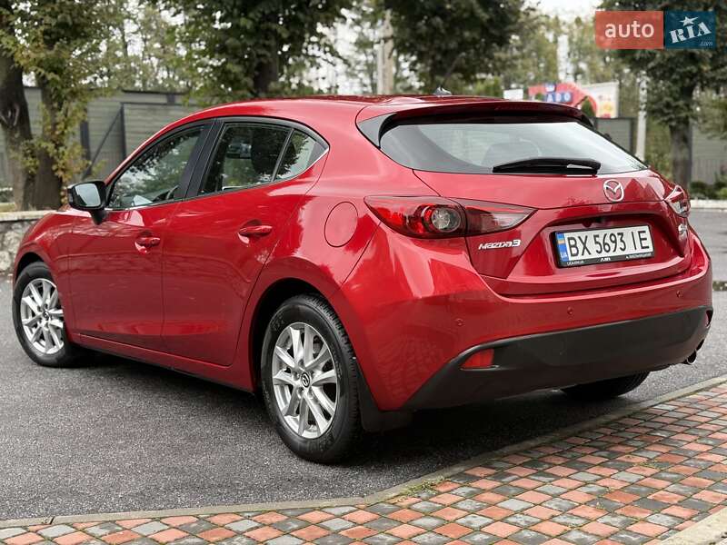 Хэтчбек Mazda 3 2015 в Виннице