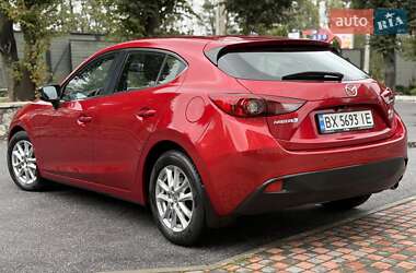 Хэтчбек Mazda 3 2015 в 