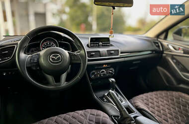 Седан Mazda 3 2014 в 