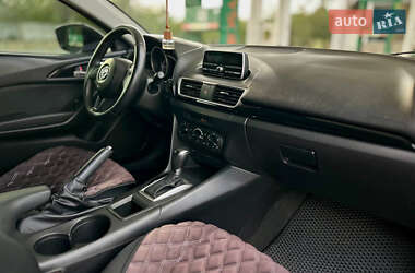Седан Mazda 3 2014 в 
