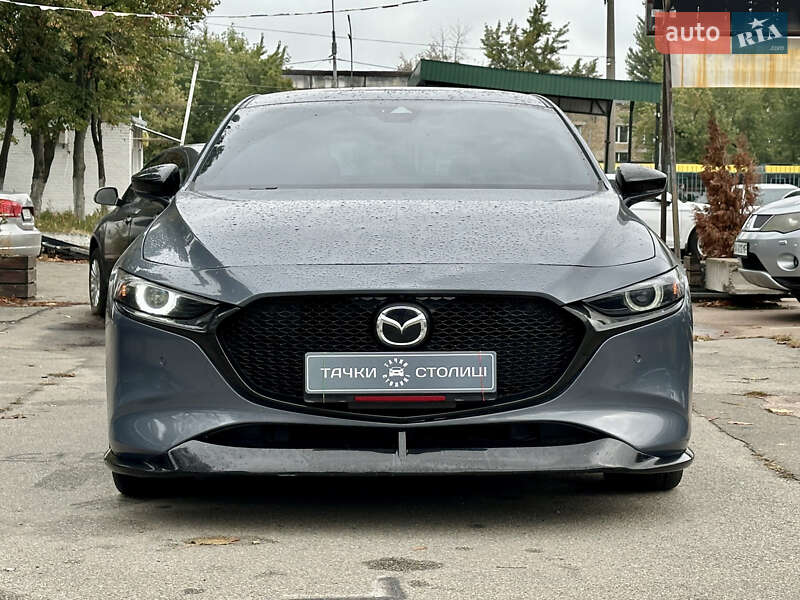 Хетчбек Mazda 3 2021 в Києві
