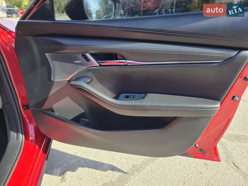 Седан Mazda 3 2021 в Днепре