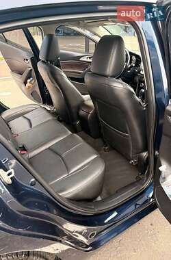 Седан Mazda 3 2017 в 