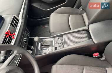 Седан Mazda 3 2016 в 