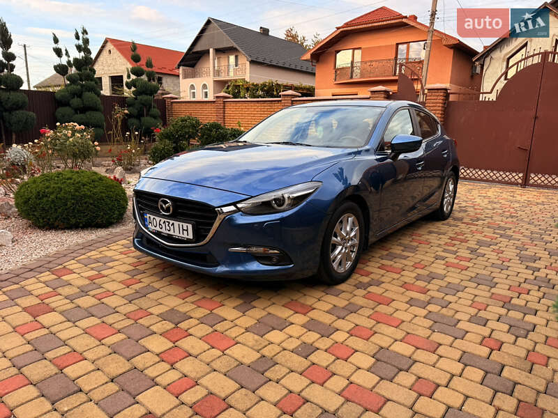Mazda 3 2018