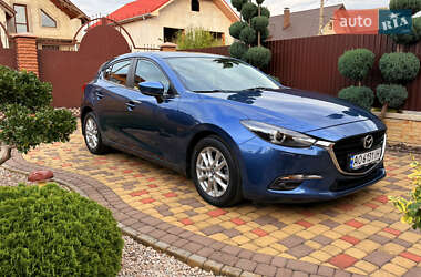 Хэтчбек Mazda 3 2018 в 