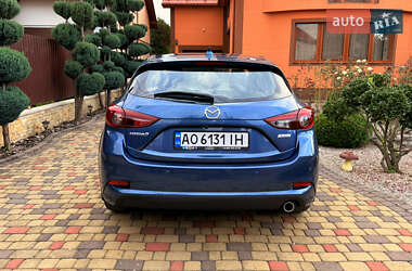 Хэтчбек Mazda 3 2018 в 