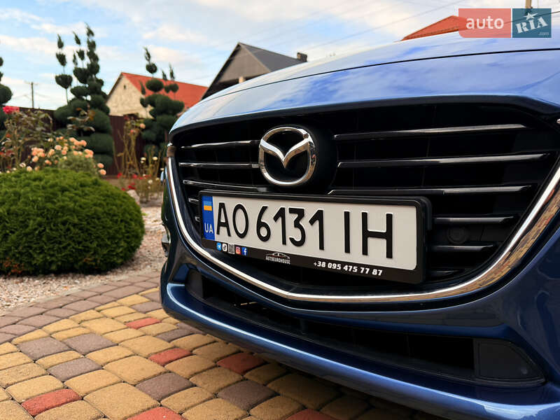 Хэтчбек Mazda 3 2018 в Мукачево