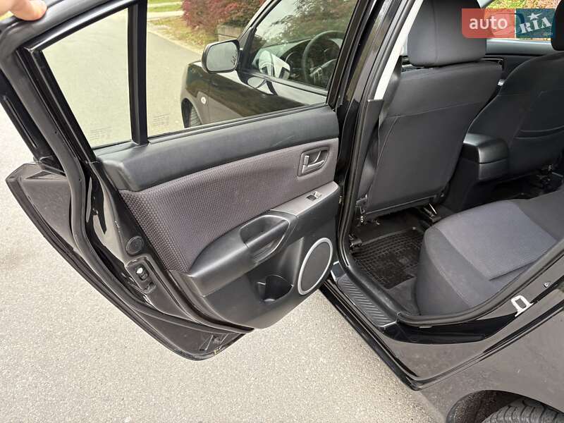 Седан Mazda 3 2007 в Киеве