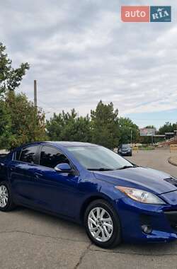 Седан Mazda 3 2013 в 