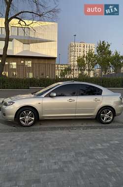 Седан Mazda 3 2006 в 