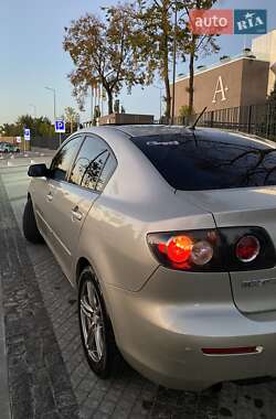 Седан Mazda 3 2006 в 