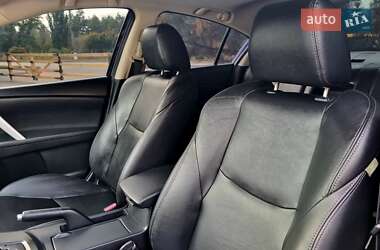 Седан Mazda 3 2013 в 