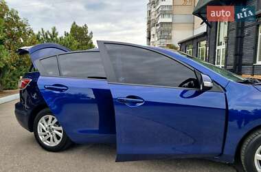 Седан Mazda 3 2013 в 