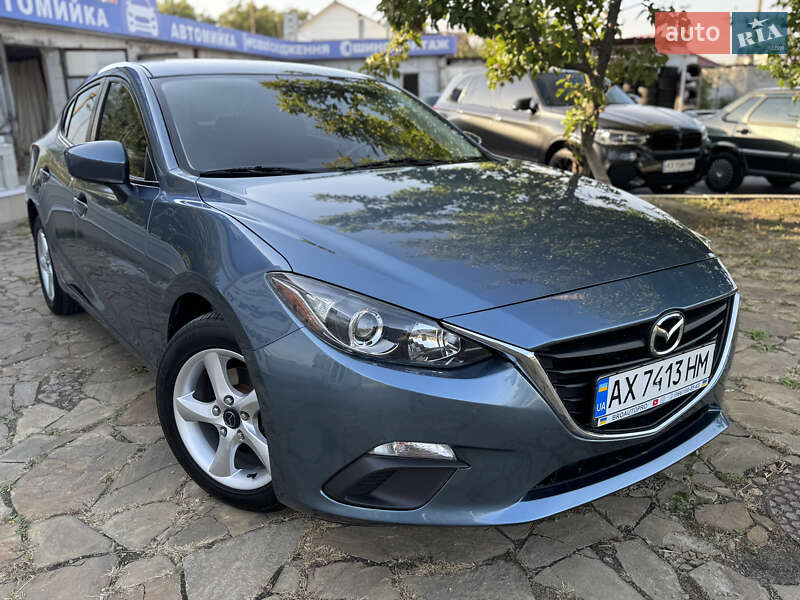 Седан Mazda 3 2014 в 