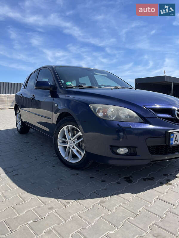 Хэтчбек Mazda 3 2008 в Доманевке