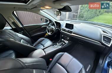 Седан Mazda 3 2018 в 