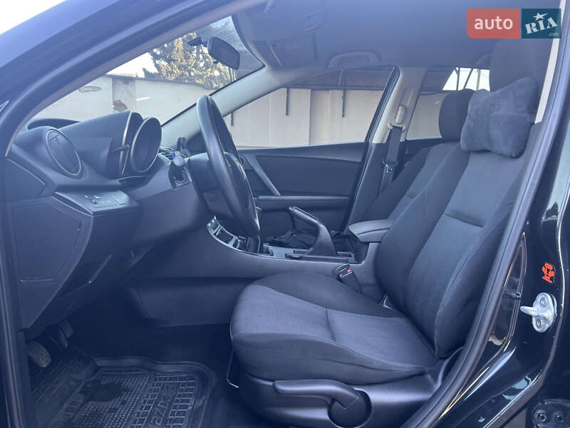 Хэтчбек Mazda 3 2009 в Краснопавловке