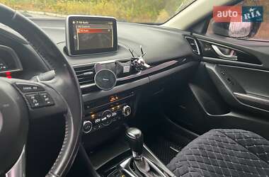 Седан Mazda 3 2013 в 