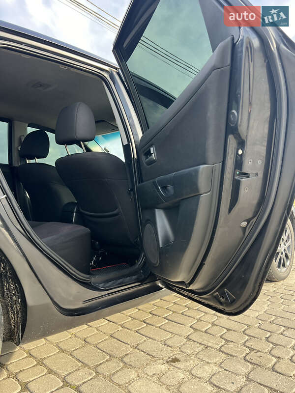 Хетчбек Mazda 3 2004 в Львові