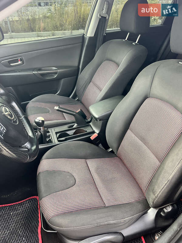 Хетчбек Mazda 3 2004 в Львові