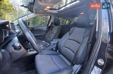 Седан Mazda 3 2015 в 