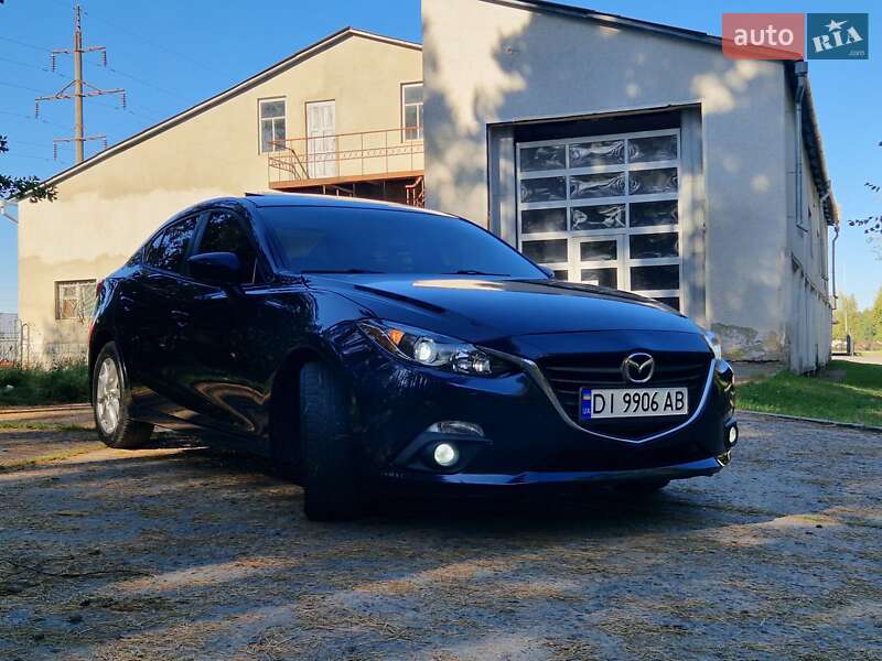 Седан Mazda 3 2015 в 