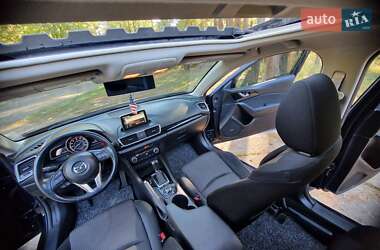 Седан Mazda 3 2015 в 