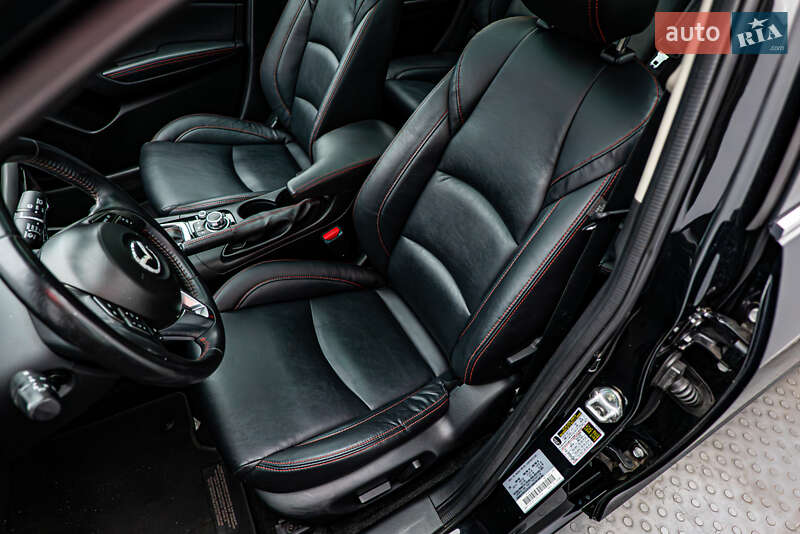Хэтчбек Mazda 3 2014 в Киеве