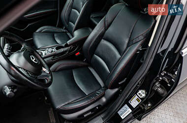 Хэтчбек Mazda 3 2014 в 