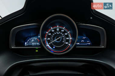 Хэтчбек Mazda 3 2014 в 