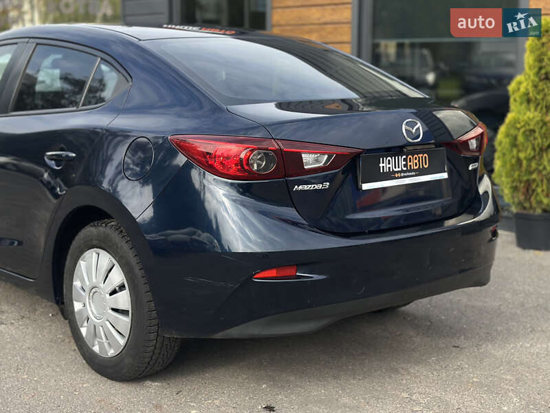 Седан Mazda 3 2014 в Шептицькому