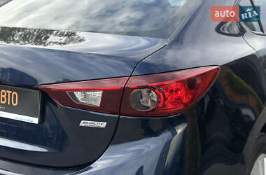 Седан Mazda 3 2014 в 